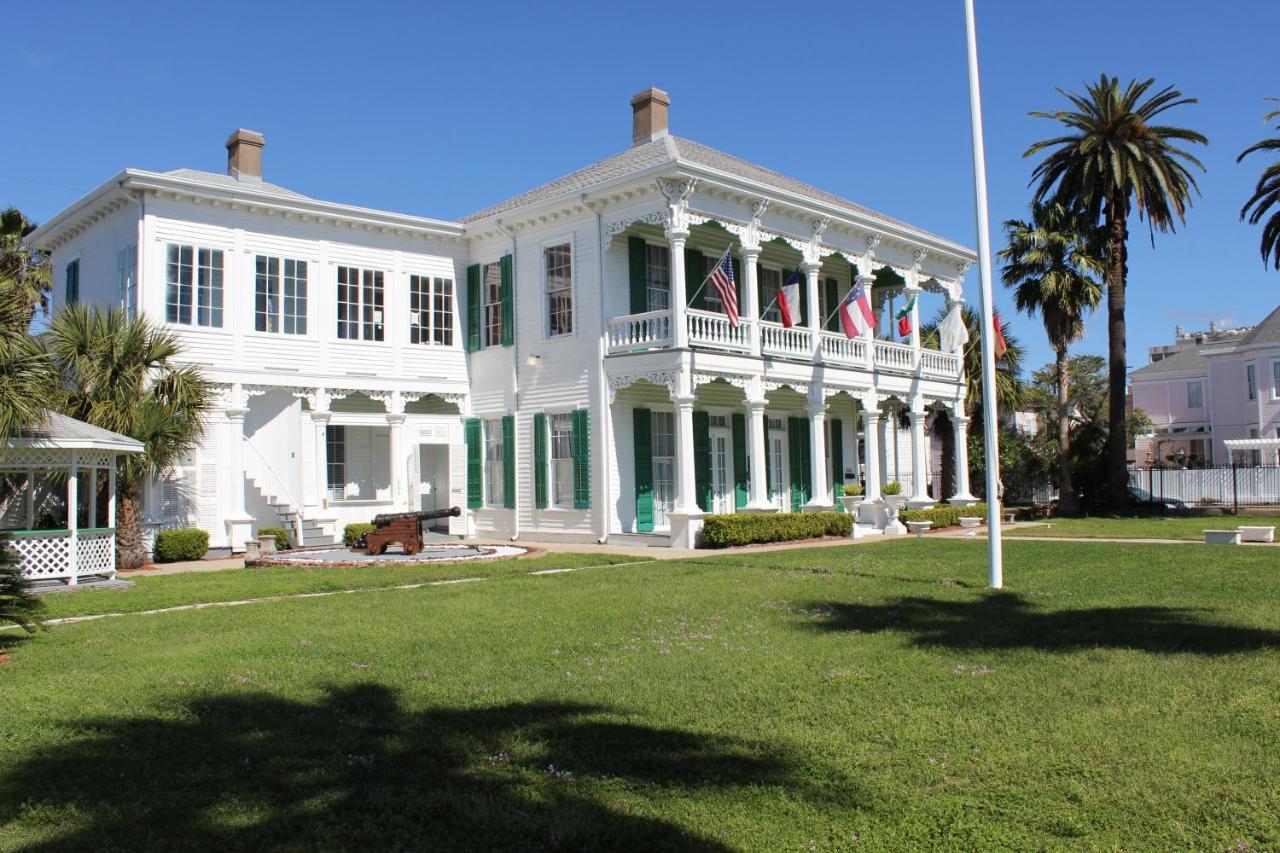 The George Manor *