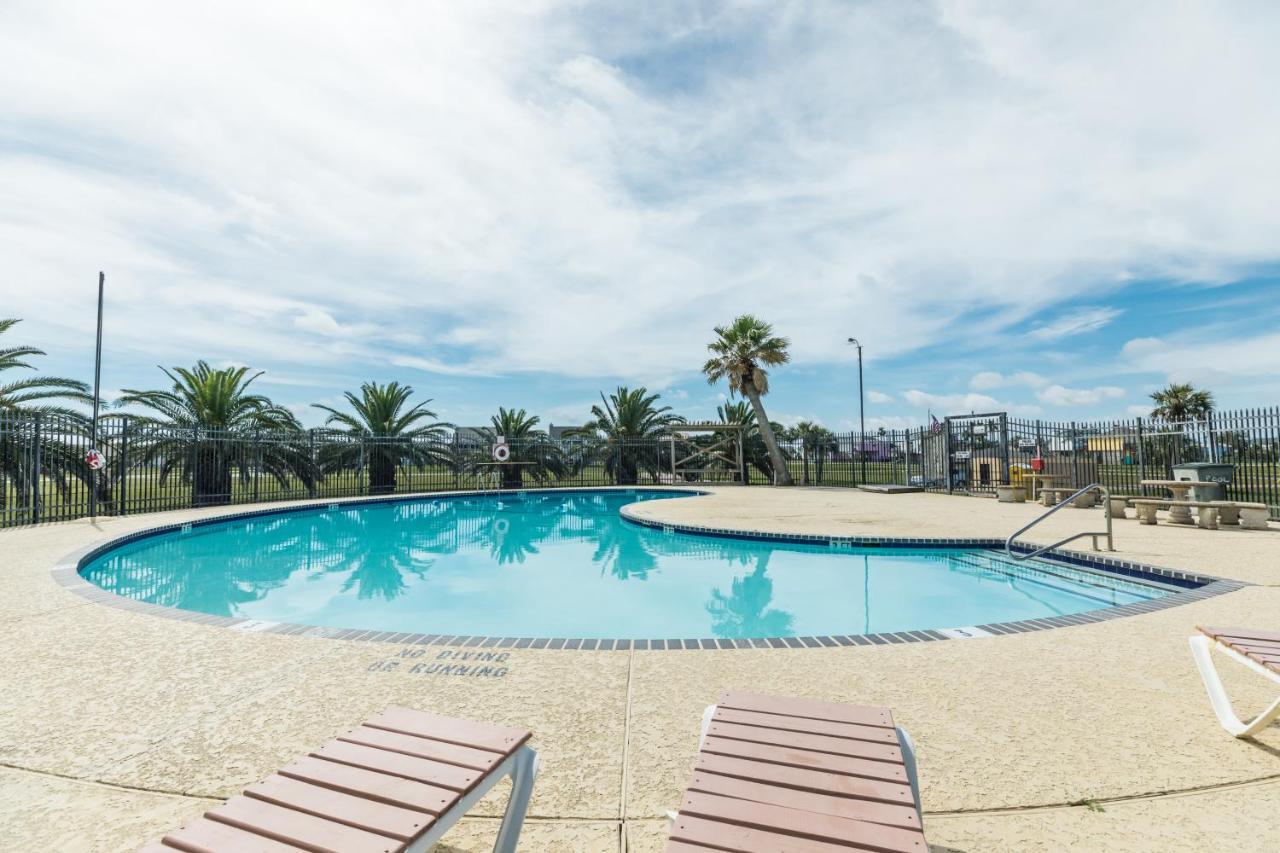 Holiday home Dropped Anchor