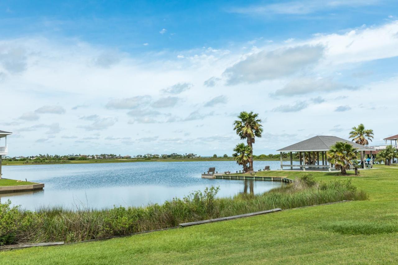 Holiday home Dropped Anchor Galveston