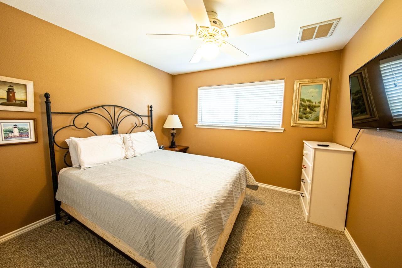 Relax At Our Haven - Pet Friendly * Galveston