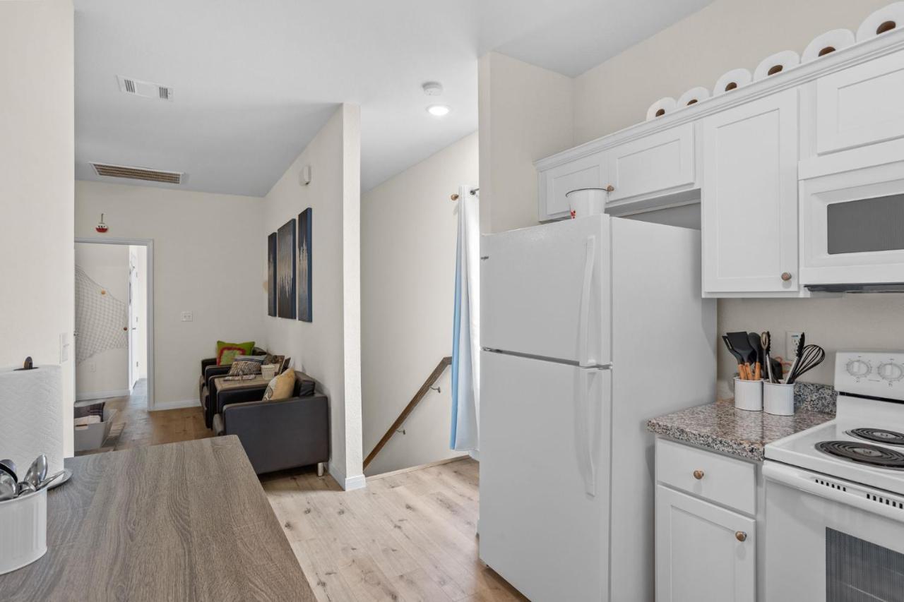 4 Bedroom 2 Bath With Game And Washerdryer Galveston