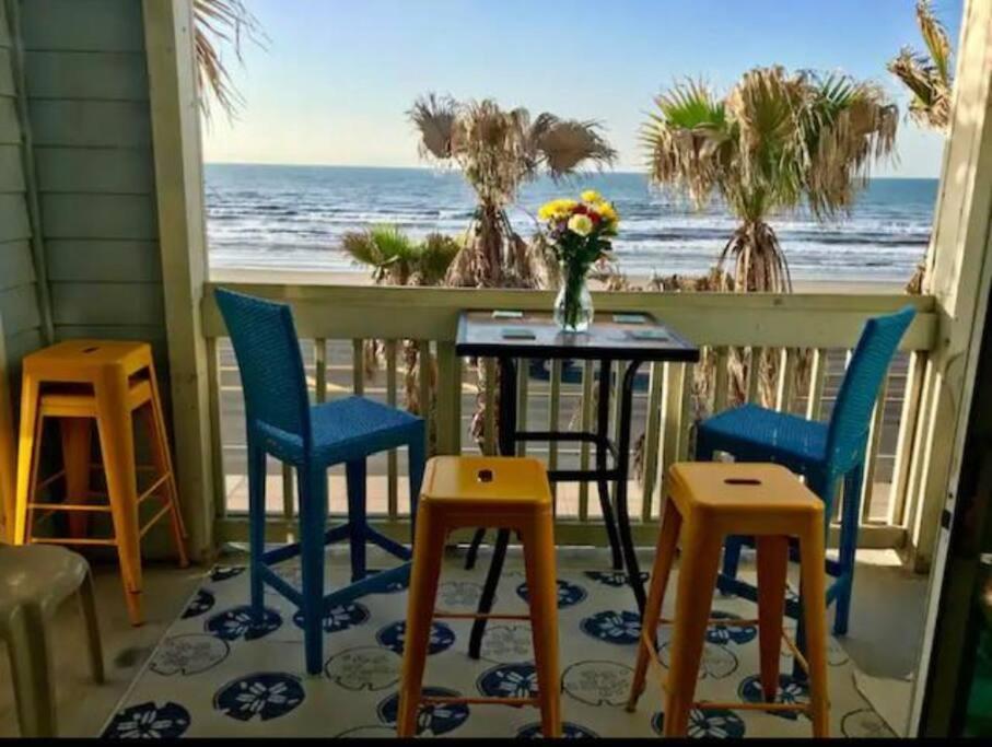 Apartment Oceanfront At The Dawns Galveston
