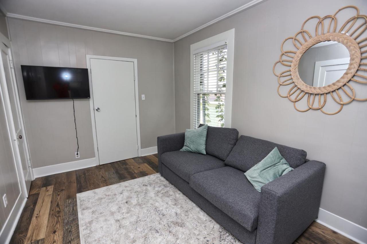 Heart Of Stylish Near Attractions Apartment