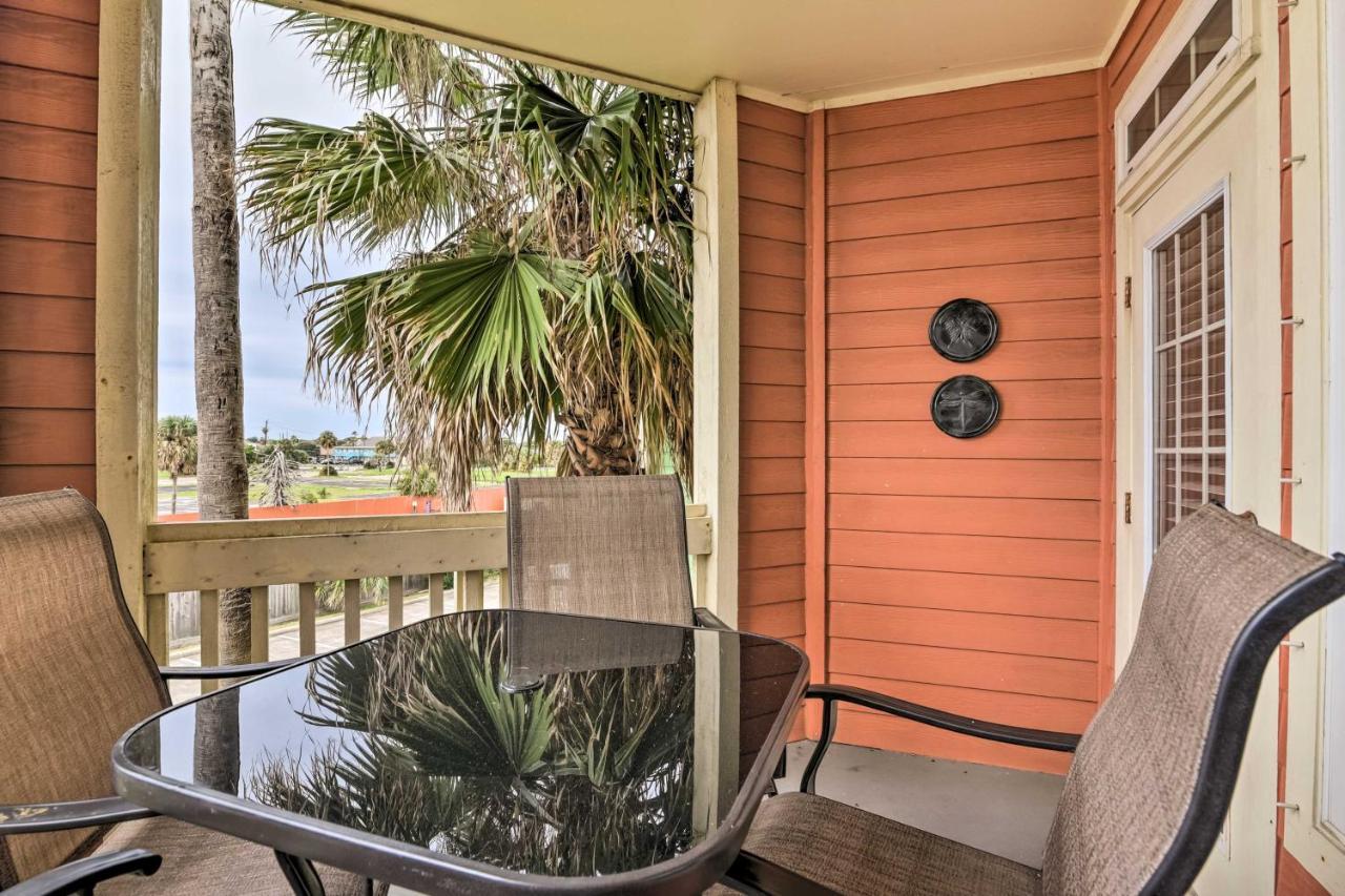 Retreat With Balcony And Ocean Views! Galveston