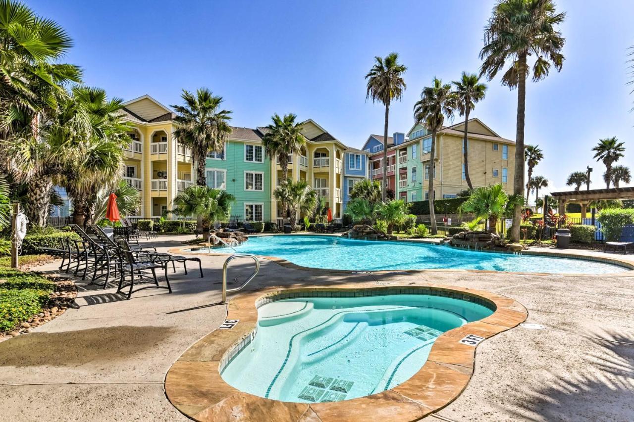 Retreat With Balcony And Ocean Views! Galveston