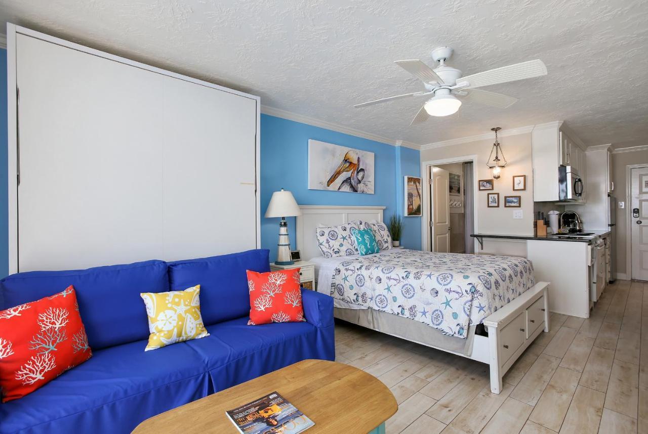 Islander East 909