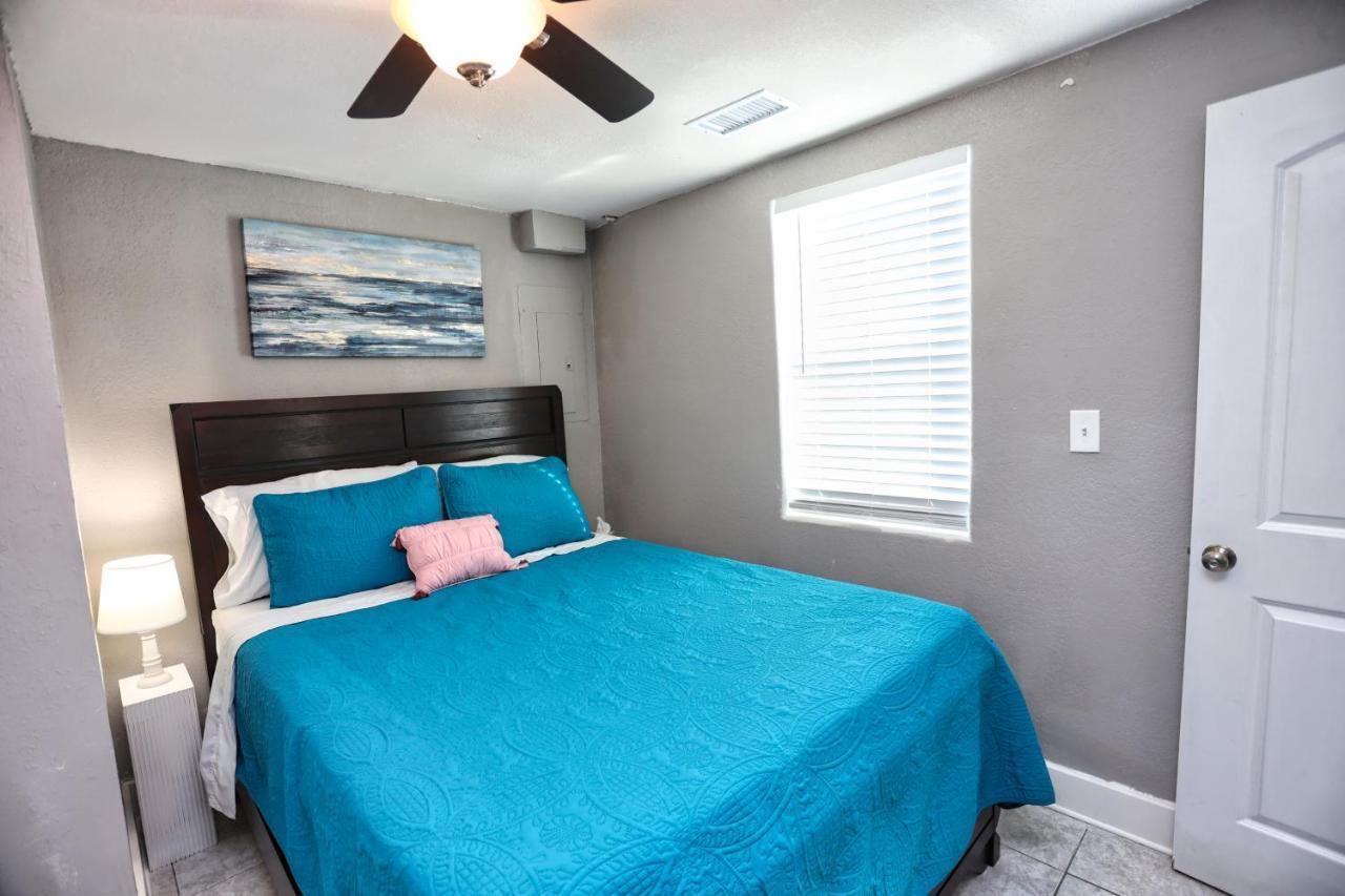 Apartment Getaway - Close To Everything *