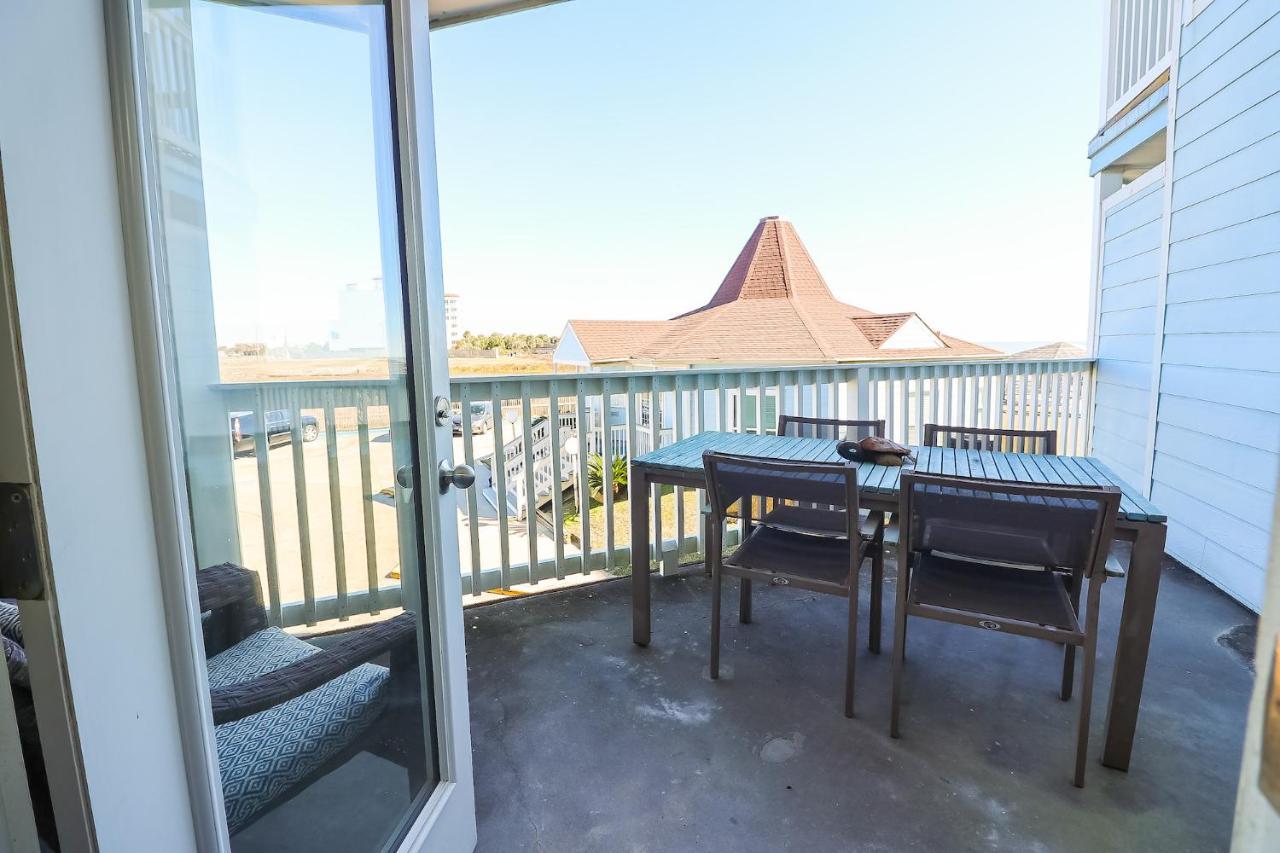 Holiday home Charming Beachside Lovely Pool Hot Tubs And Boardwalk *