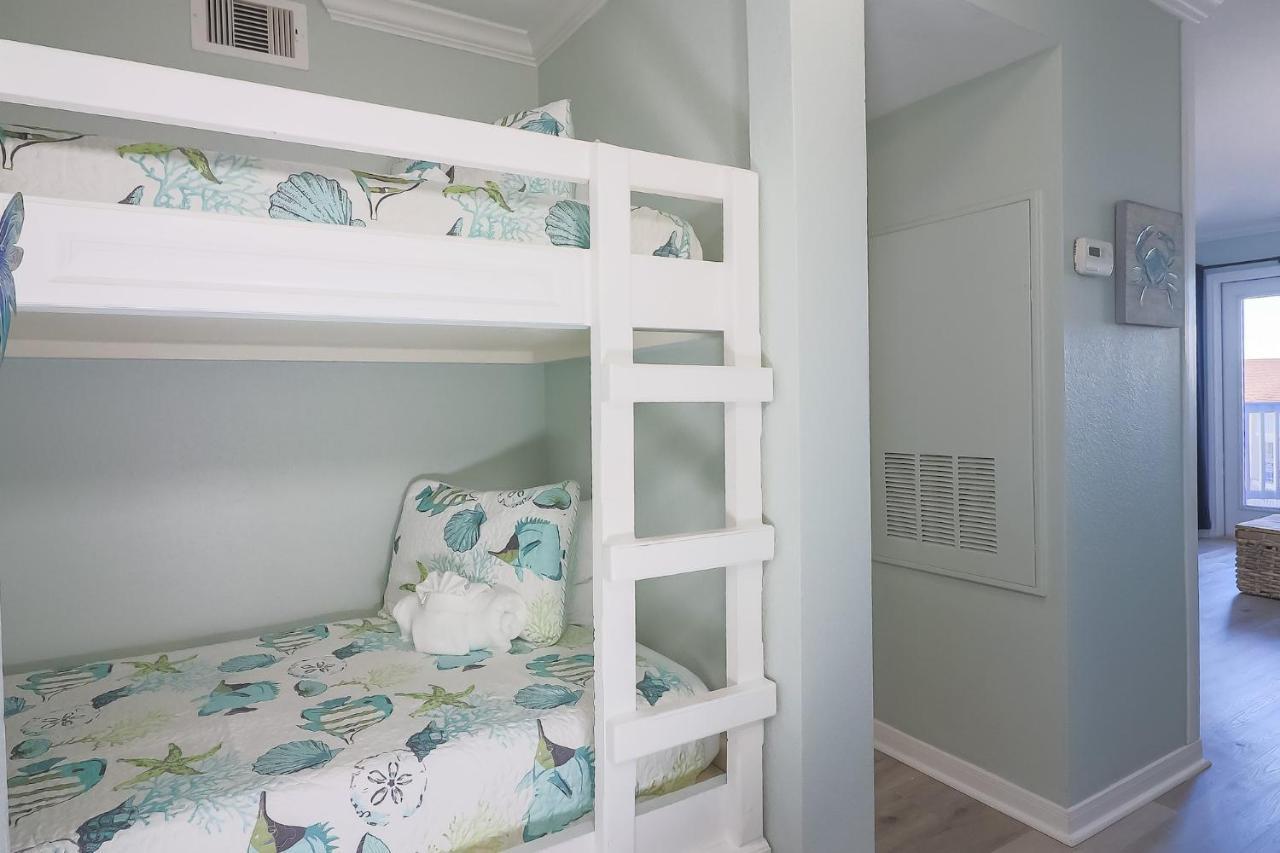 Holiday home Charming Beachside Lovely Pool Hot Tubs And Boardwalk