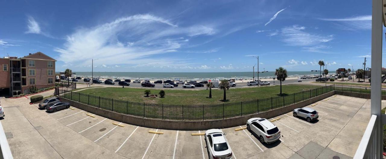 Apartment Victorian 8201 Galveston