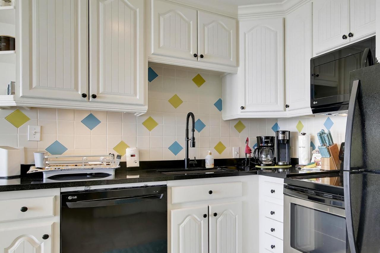 Apartment Seascape 1206 - Pineapple Paradise Galveston