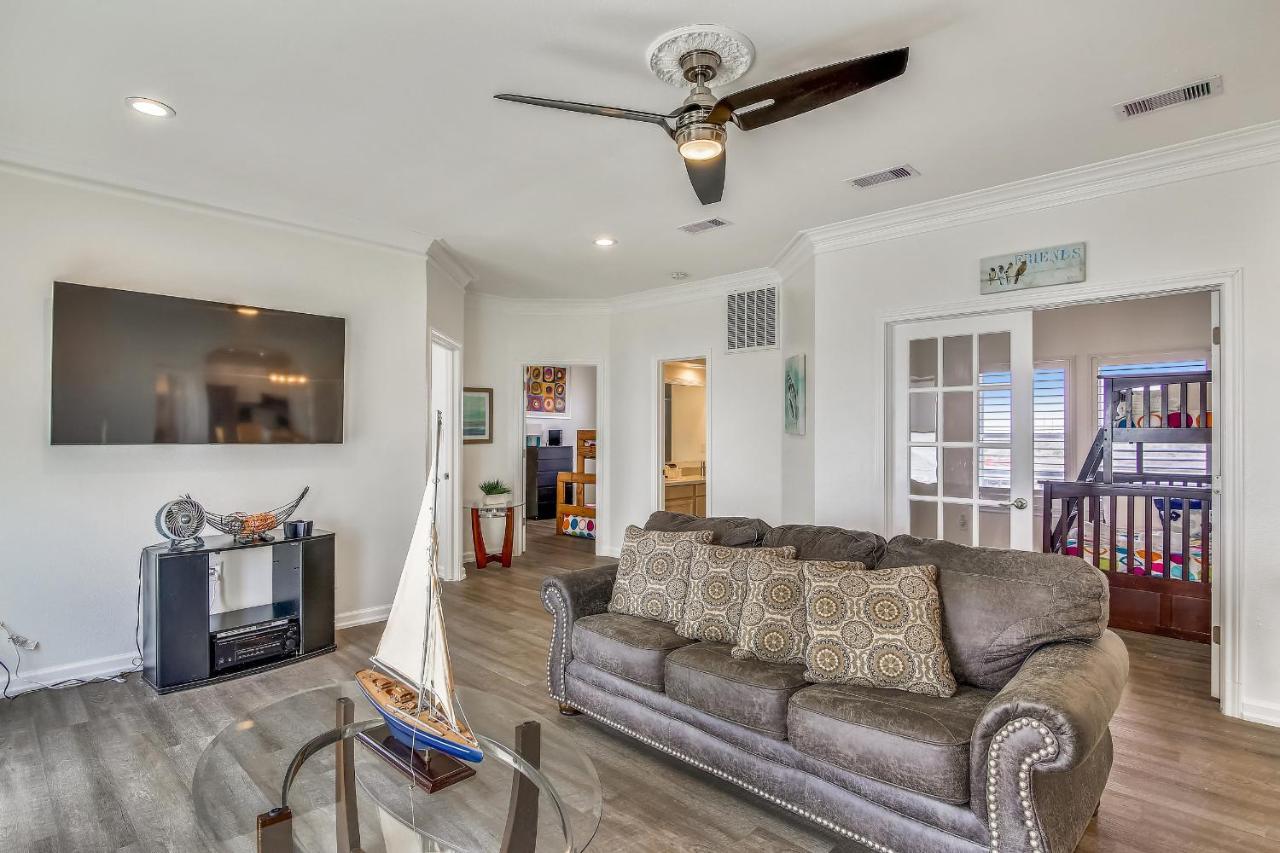 Kahala Beachfront Holiday home