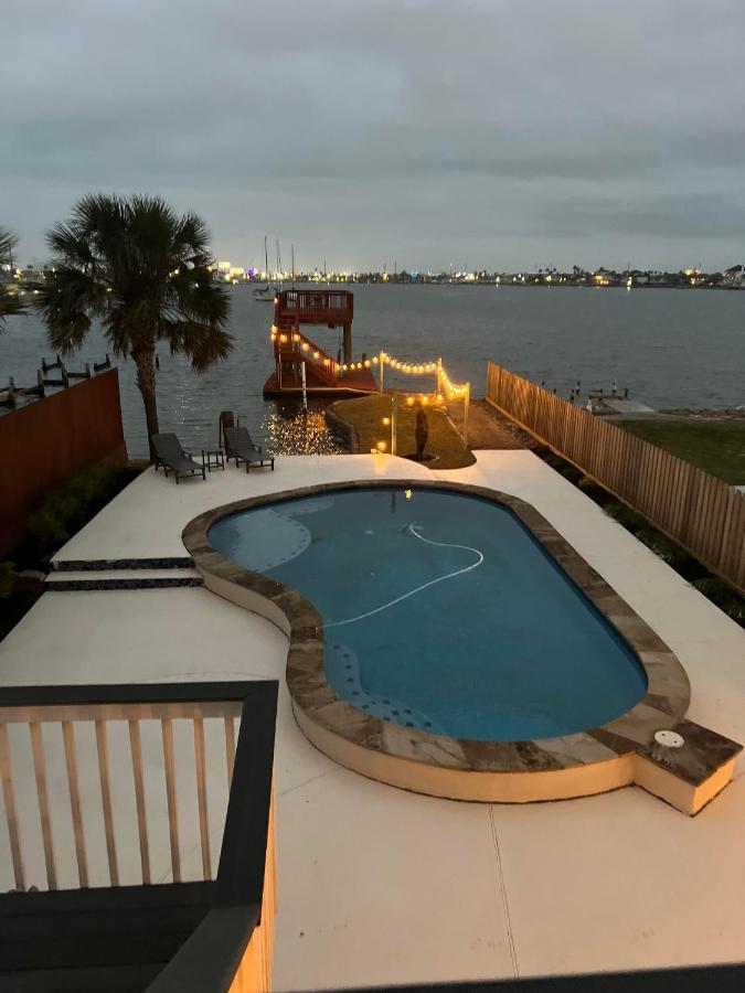 Pool Days And Dock Nights Holiday home Galveston