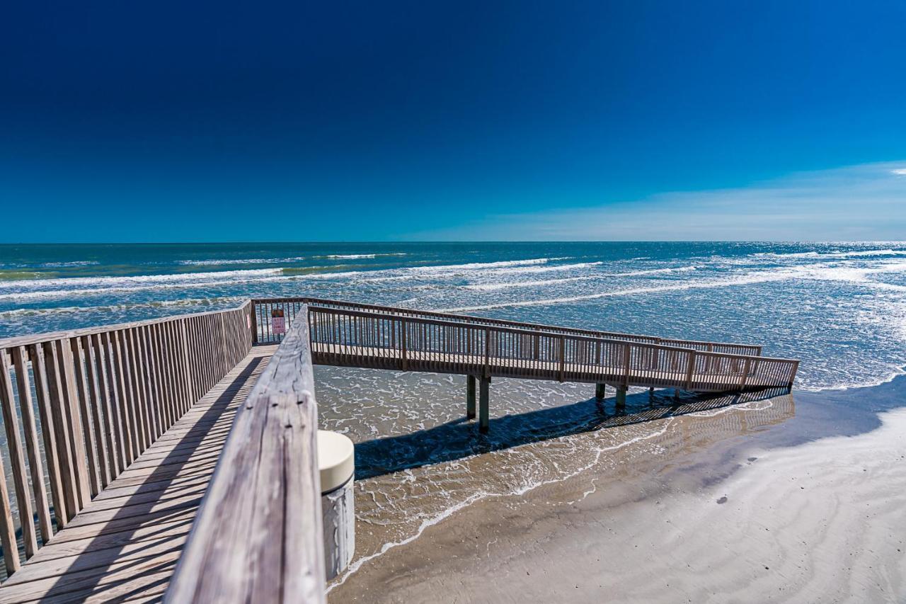 Holiday home Charming Beachside Lovely Pool Hot Tubs And Boardwalk