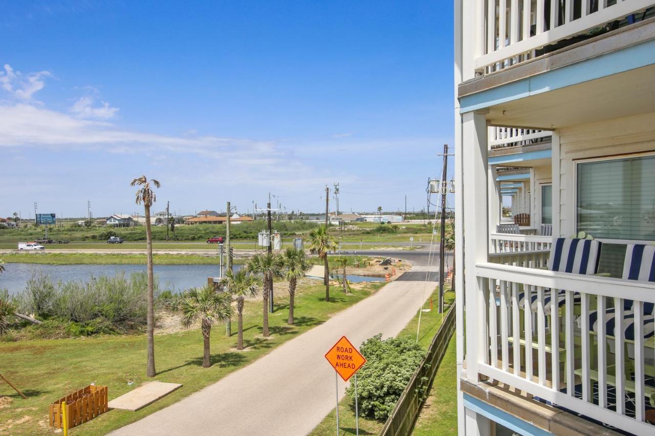 Apartment Seascape 1206 - Pineapple Paradise *