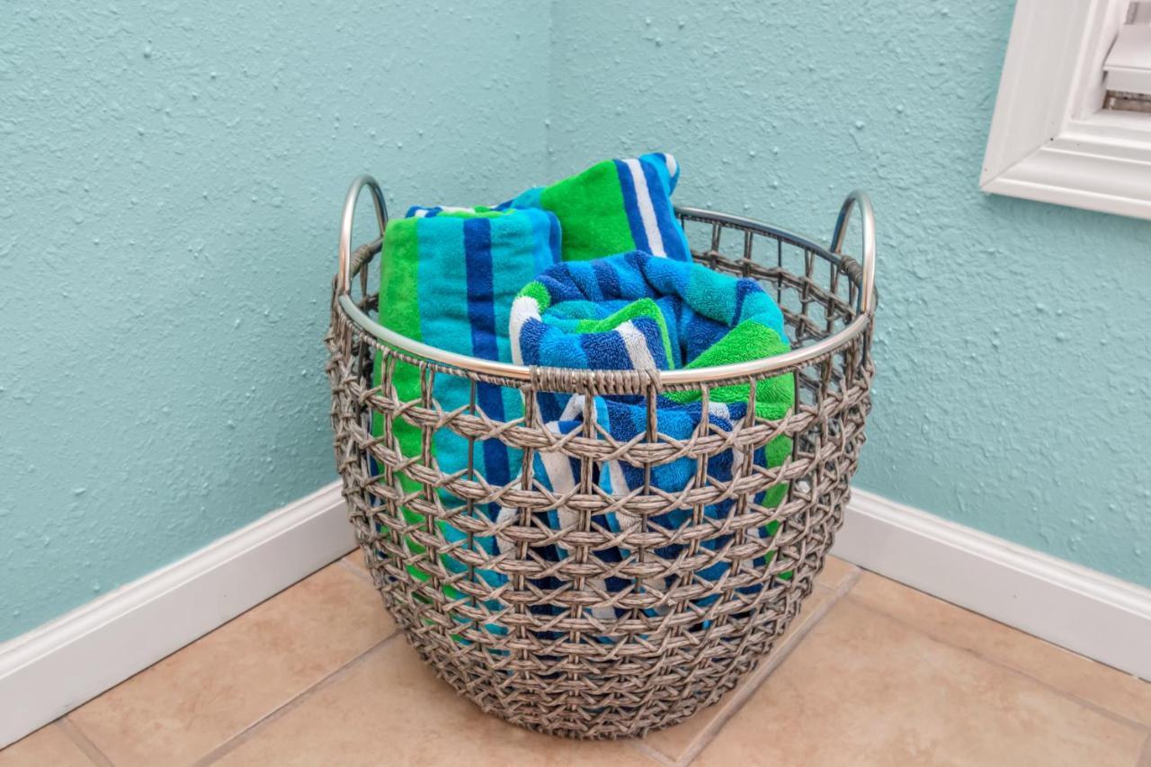 - Sleeps 7 - Minutes To !! Galveston