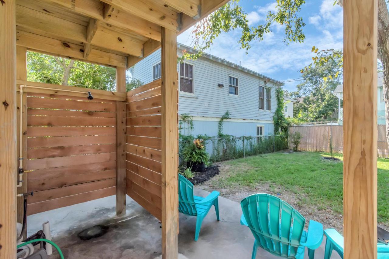 - Sleeps 7 - Minutes To !!