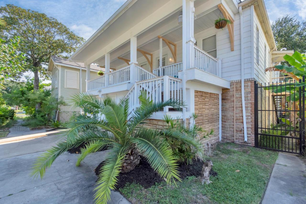 - Sleeps 7 - Minutes To !! * Galveston
