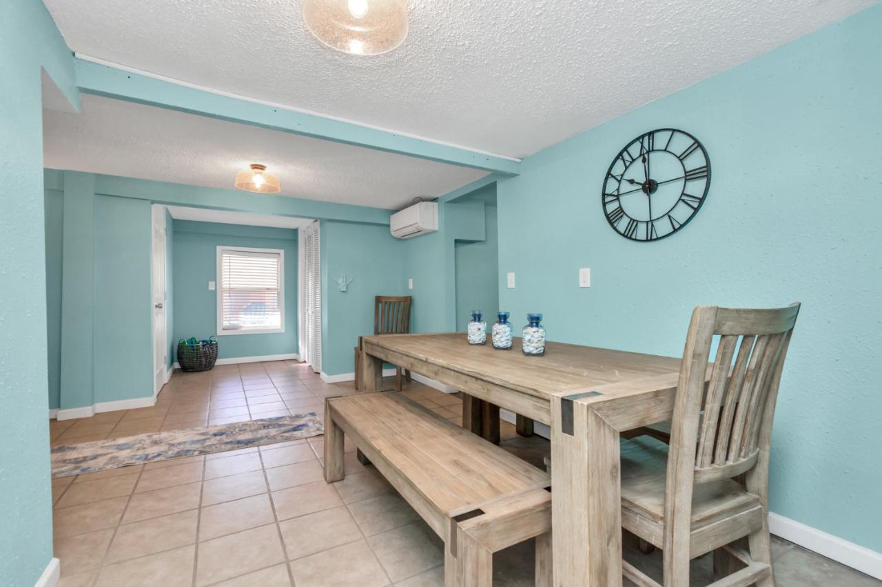 Holiday home - Sleeps 7 - Minutes To !!
