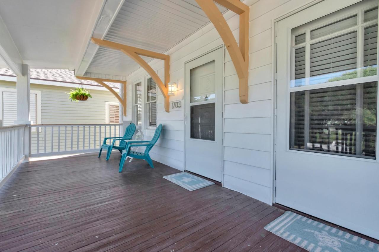 - Sleeps 7 - Minutes To !! Galveston