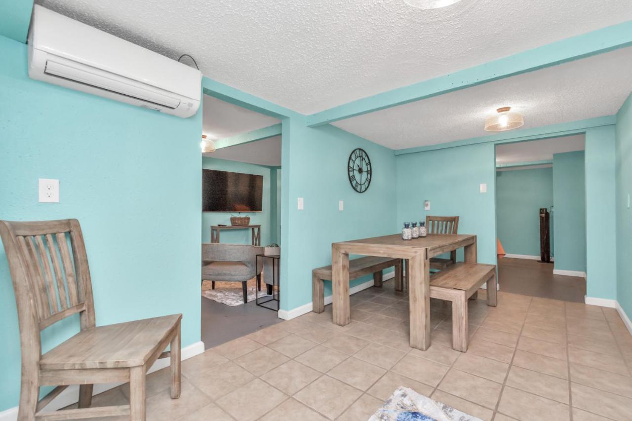 - Sleeps 7 - Minutes To !! Holiday home