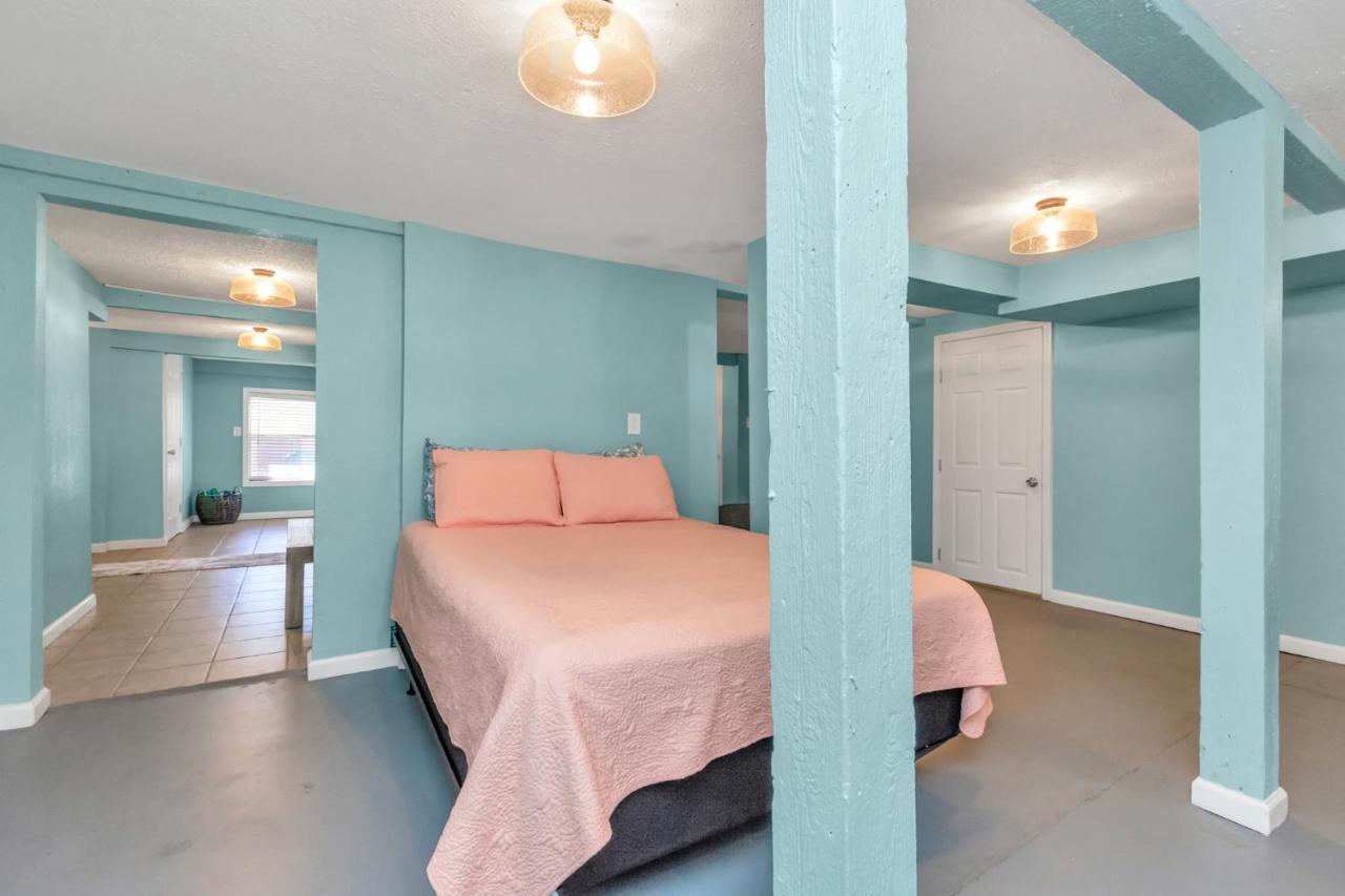 Holiday home - Sleeps 7 - Minutes To !! *
