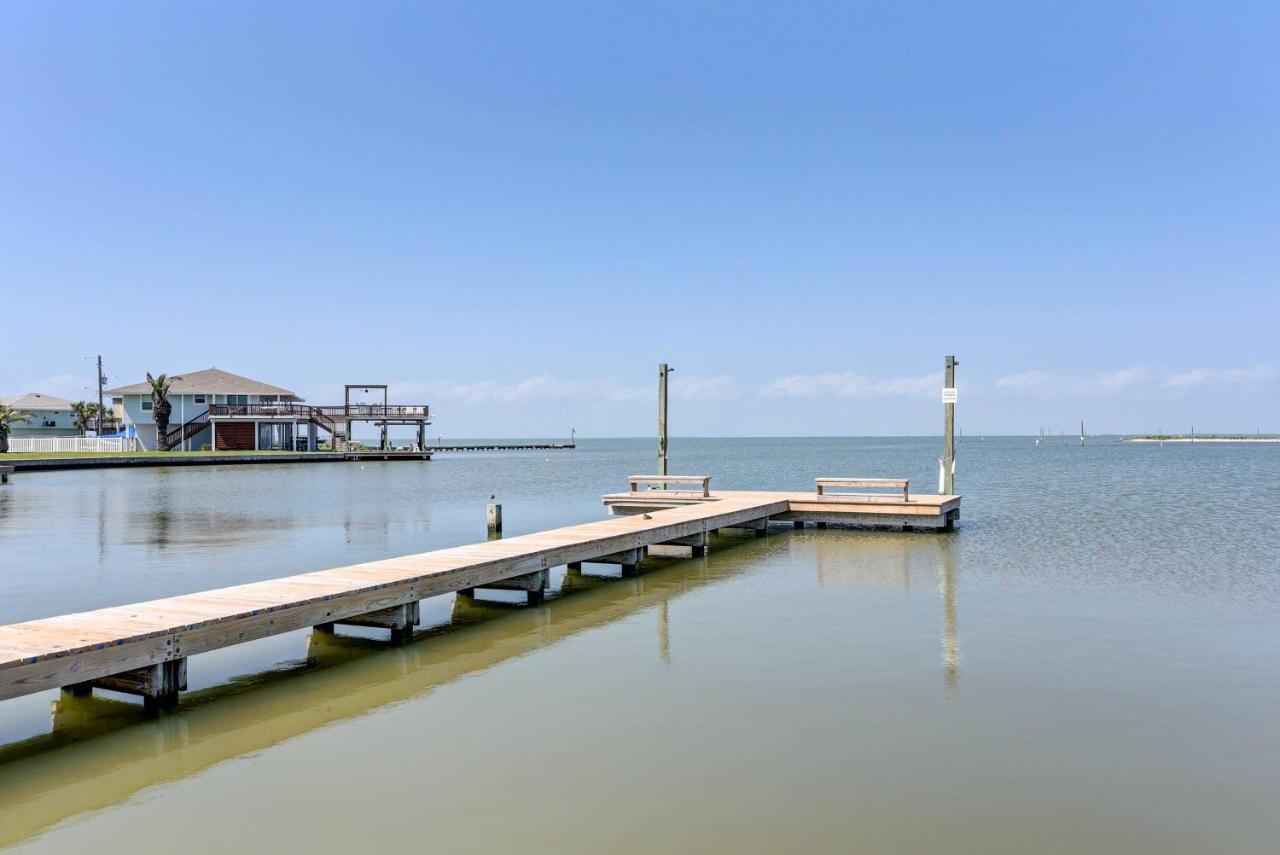 Holiday home Charming Vacation Walk To Beach! Galveston