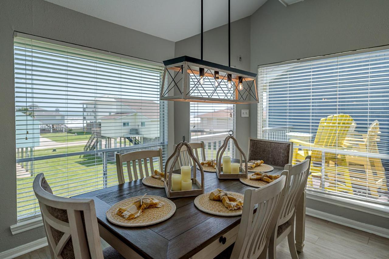 Hot Tub - Ocean Views - Steps To Private - Quiet Location Galveston