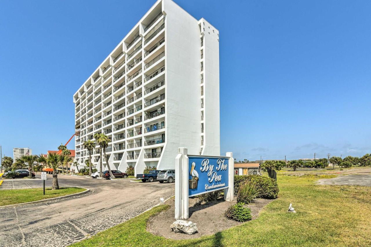 Apartment Oceanfront With Balcony And View!