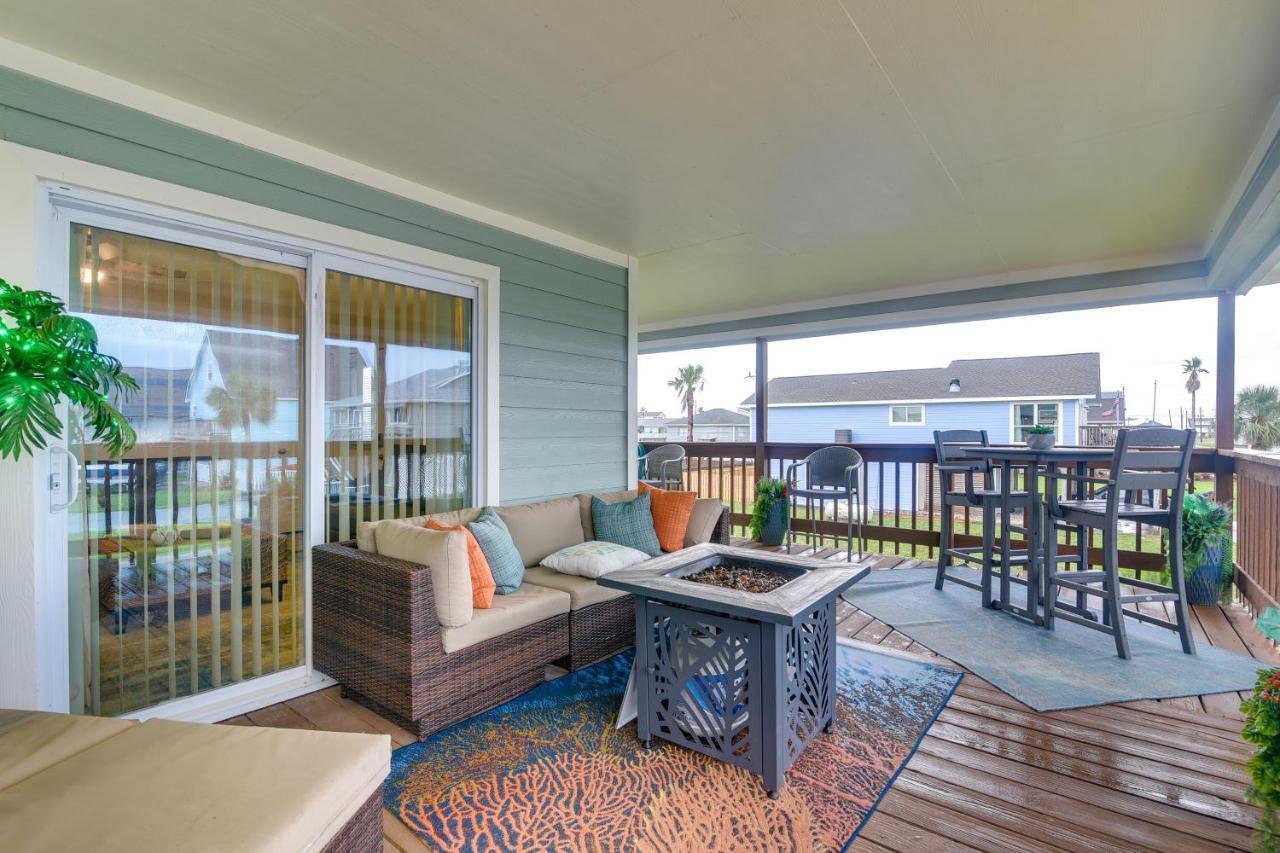 Getaway With Hot Tub Near Beach! Holiday home Galveston