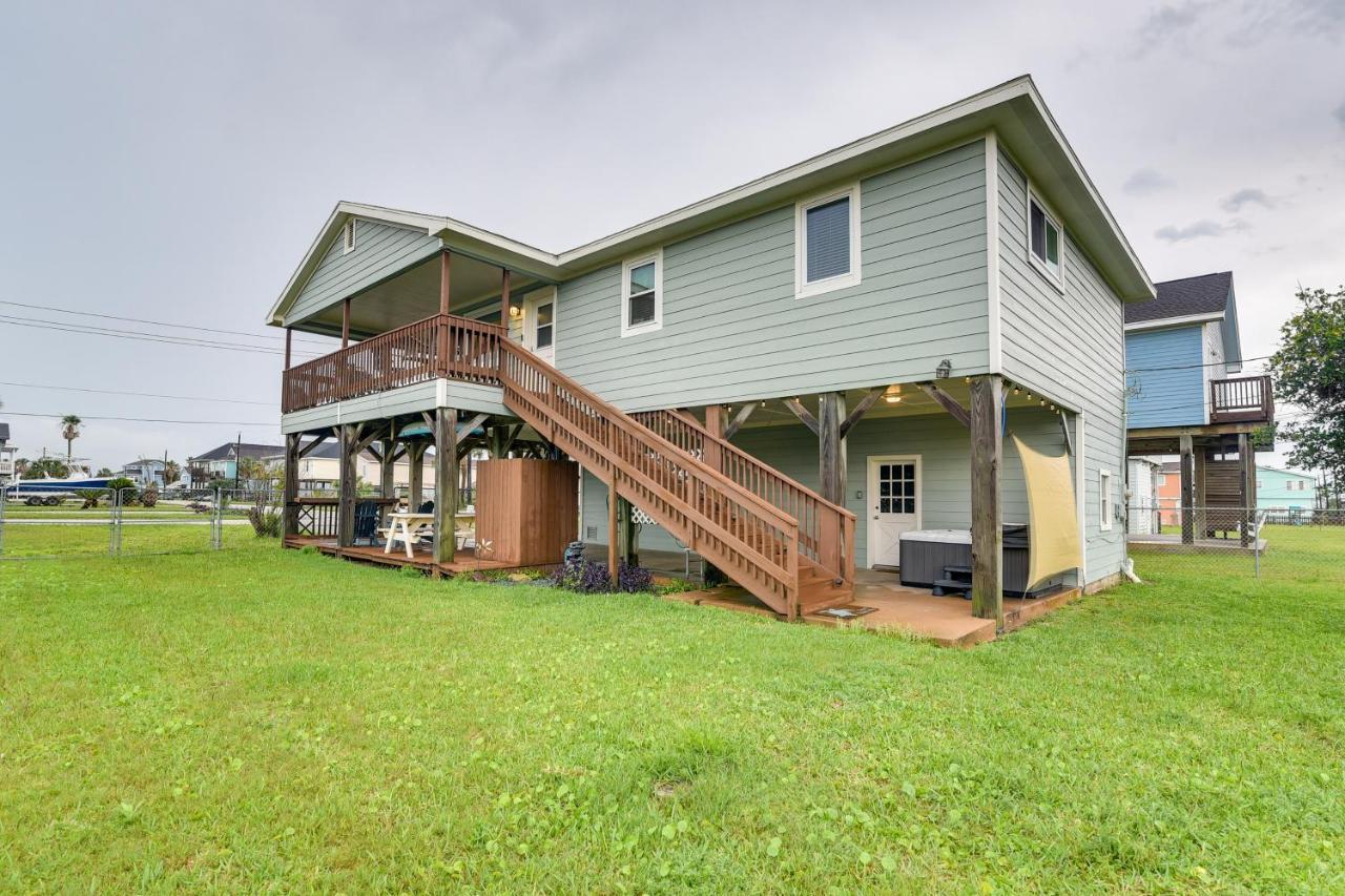 Holiday home Getaway With Hot Tub Near Beach! *