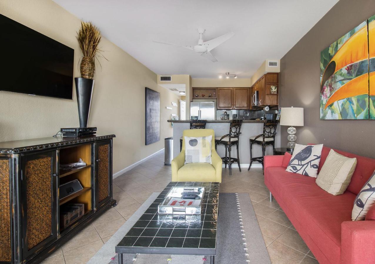 Di Cocco #1-oceanfront Dog Friendly W Pool Holiday home Galveston