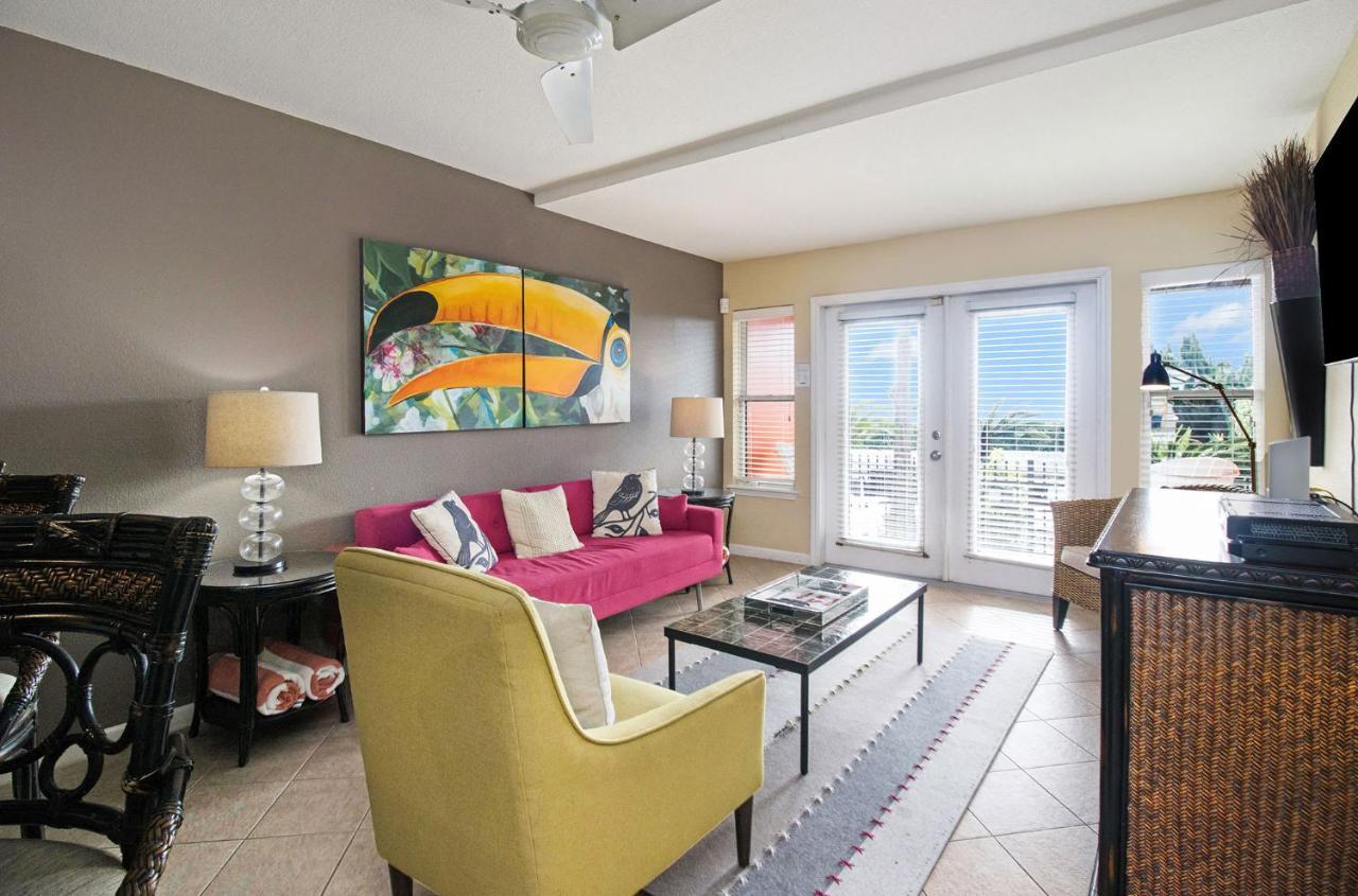 Holiday home Di Cocco #1-oceanfront Dog Friendly W Pool