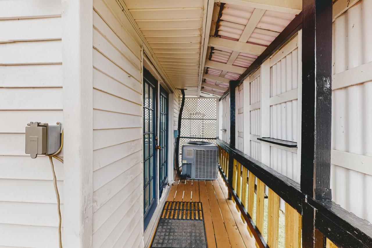 House Hideaway *
