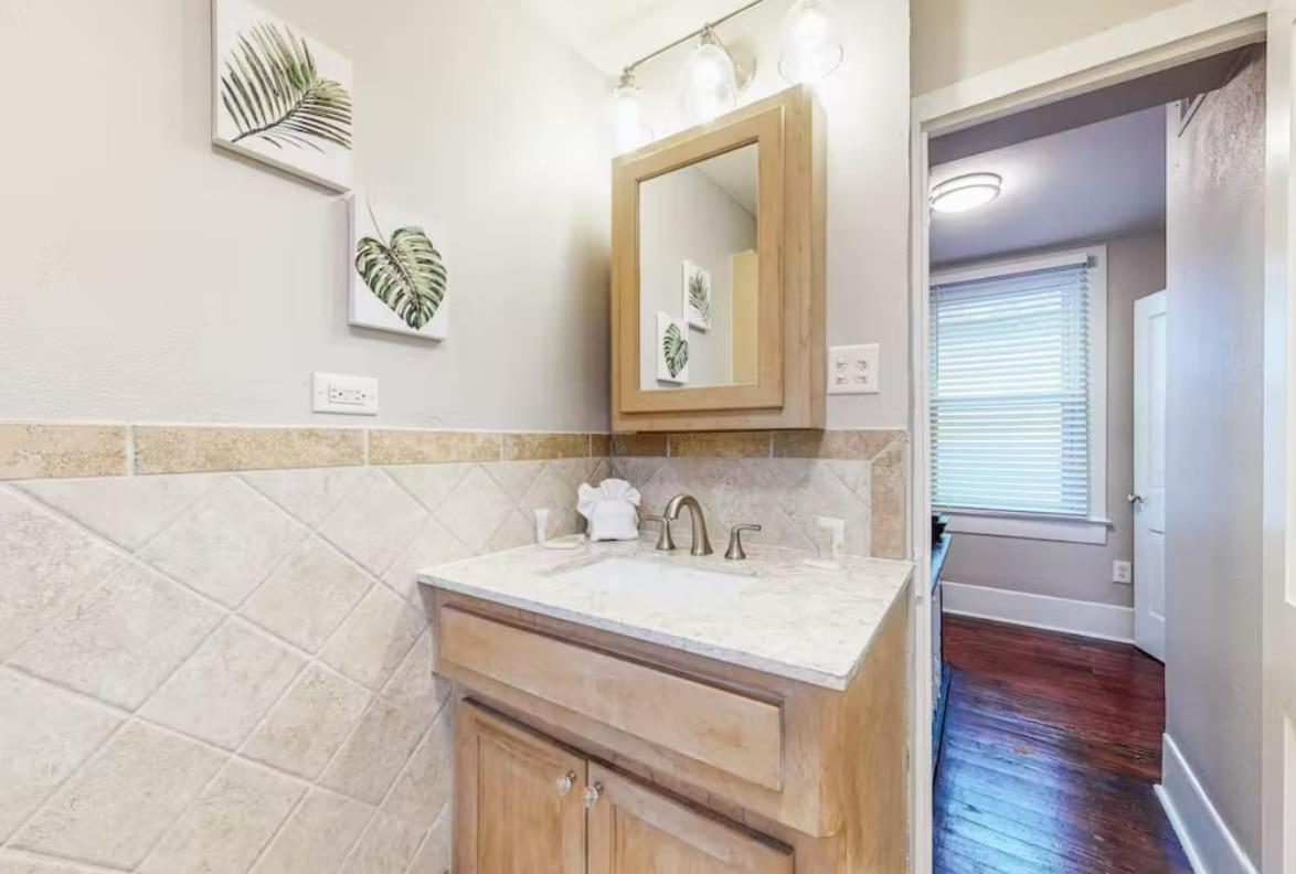 Seahorse Cove - Close To The W Hot Tub Holiday home Galveston