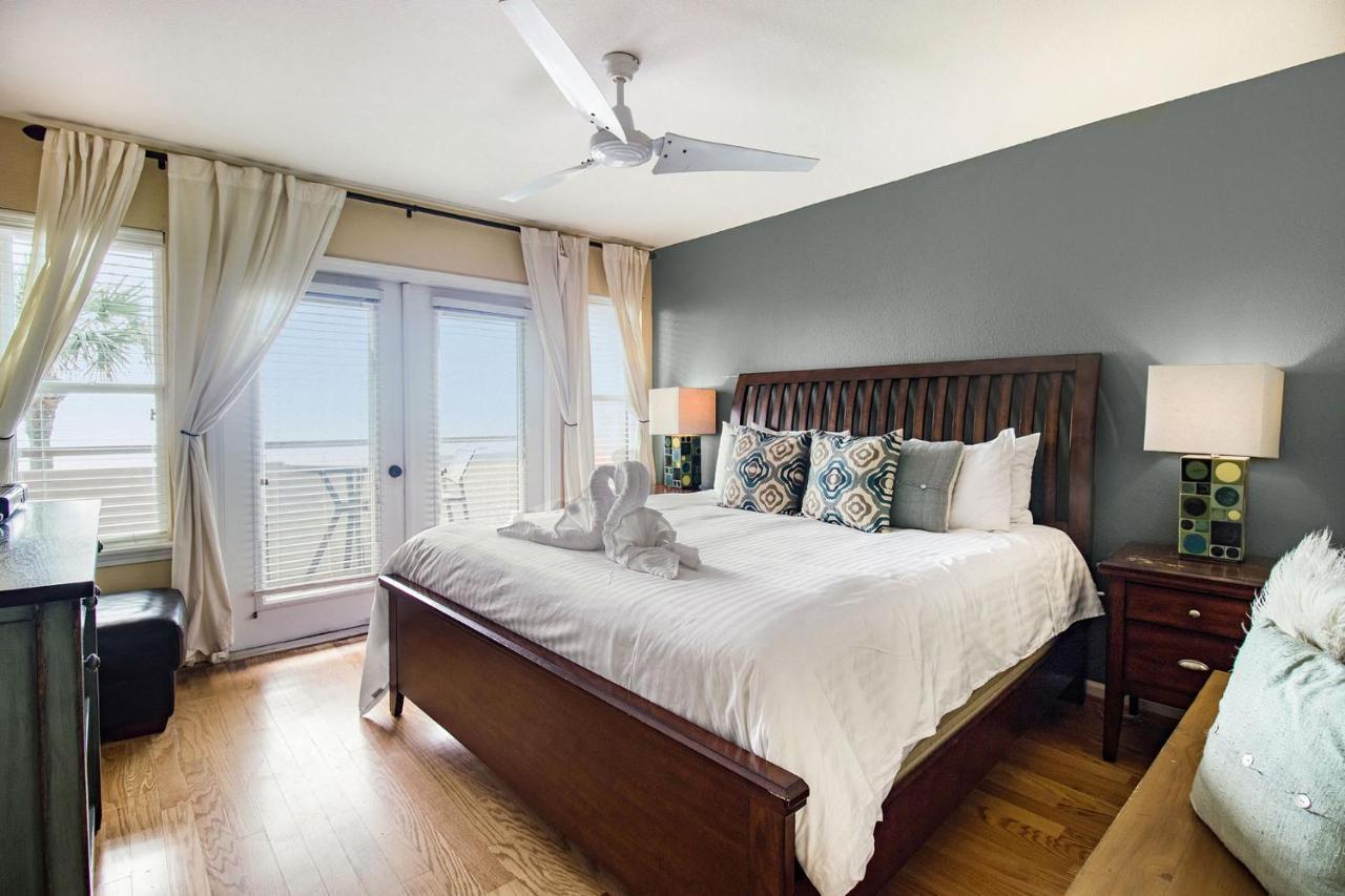 Holiday home Di Cocco #1-oceanfront Dog Friendly W Pool *