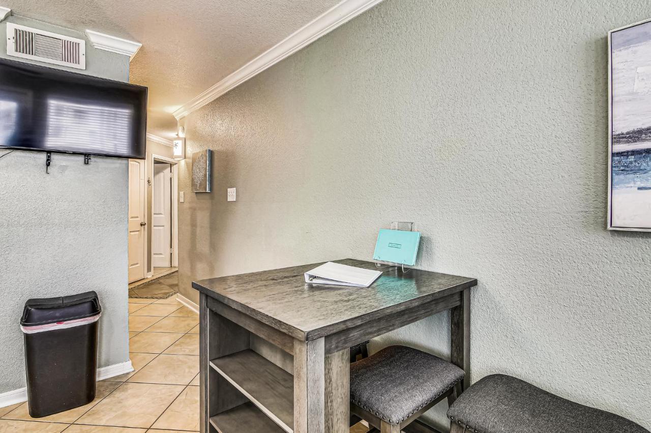 Apartment Seascape 2206-shore Thing Galveston