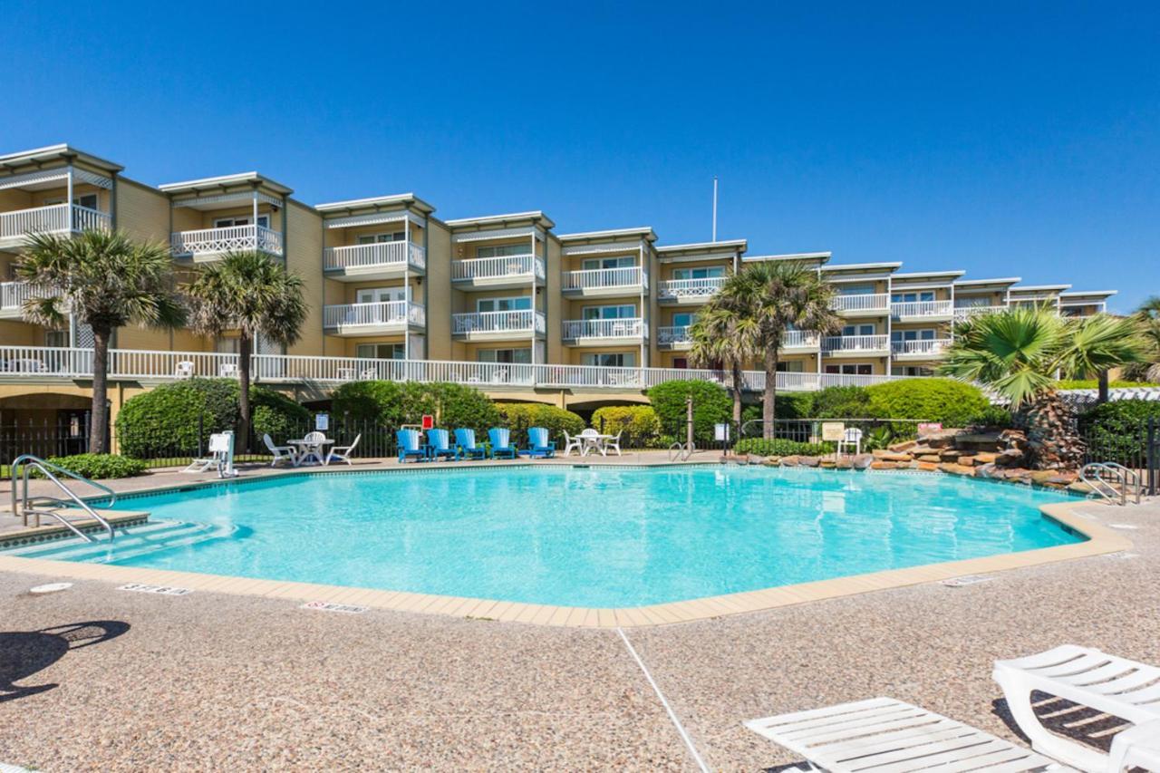 Beachfront Haven Apartment *