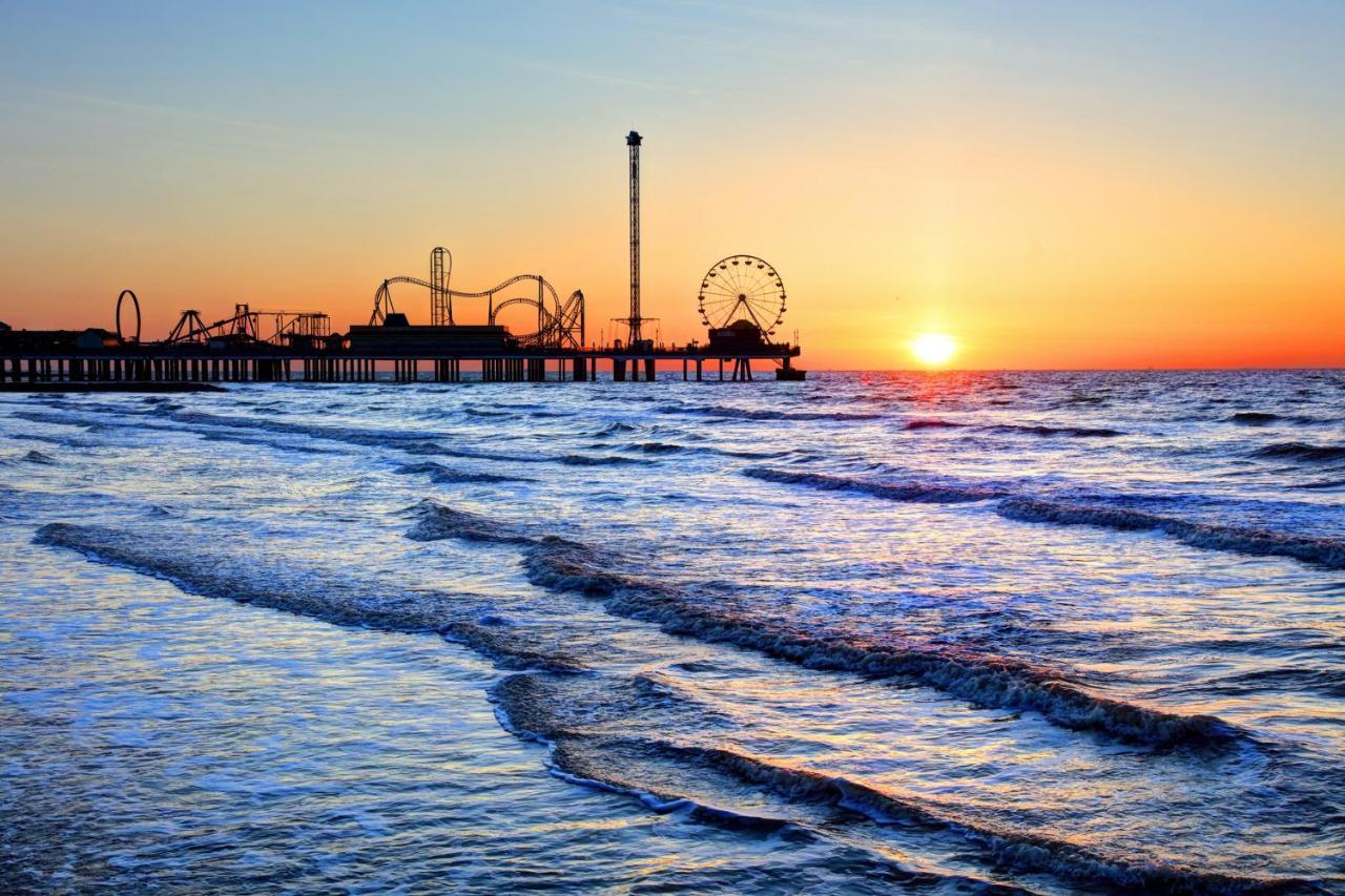 Beachfront Haven Apartment Galveston