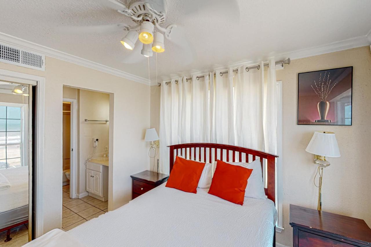 Apartment Beachfront Haven