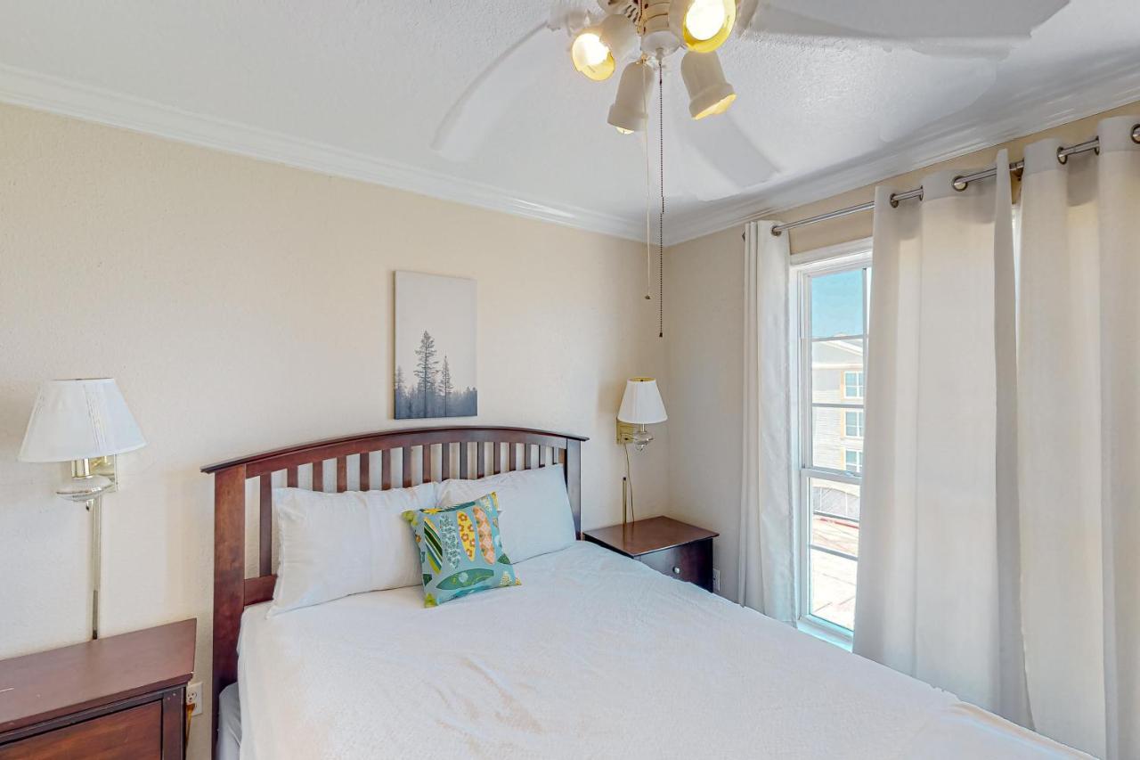 Apartment Beachfront Haven Galveston