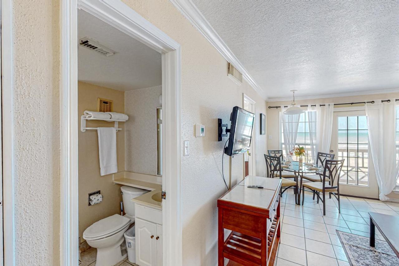 Beachfront Haven Apartment Galveston