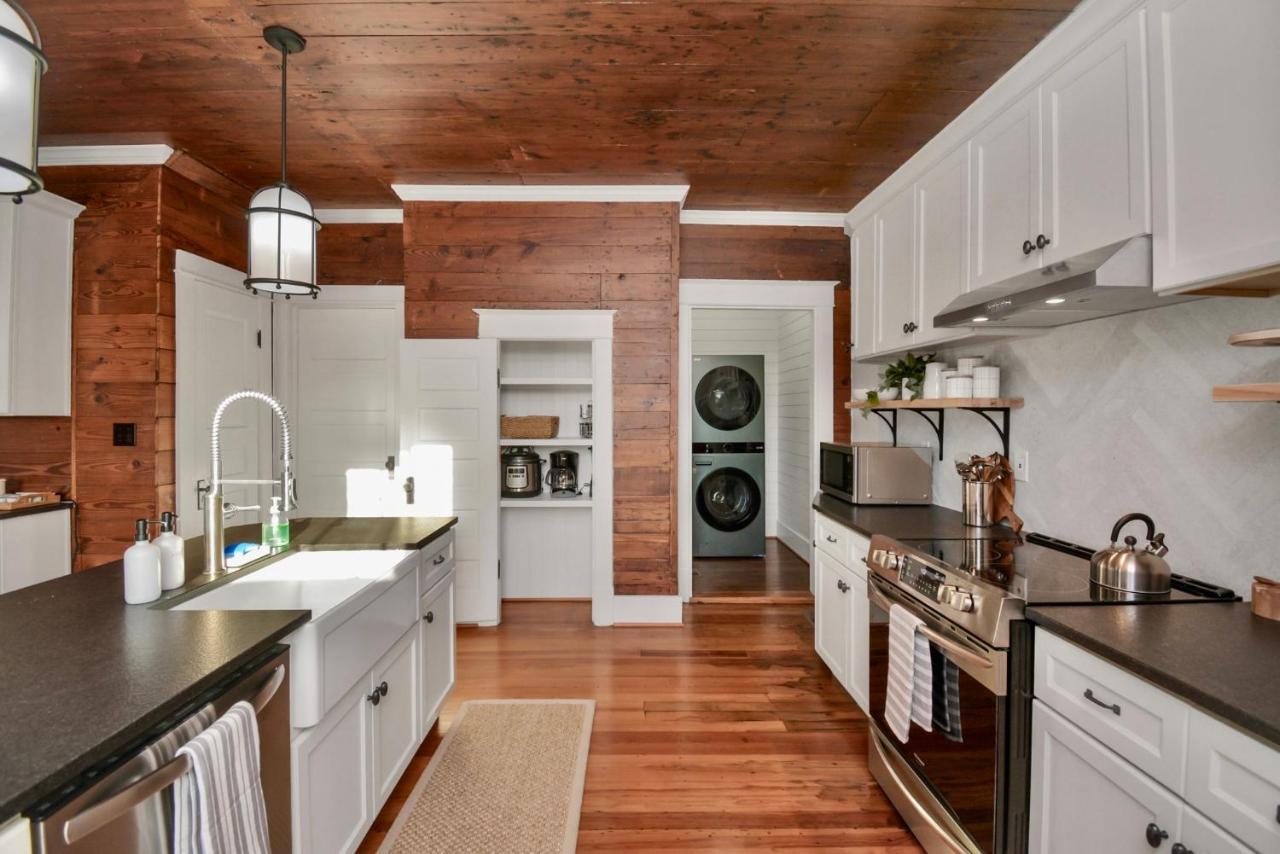 Coastal Craftsman- Walk To & Pleasure Pier- As Seen On 'restoring Galveston' Holiday home