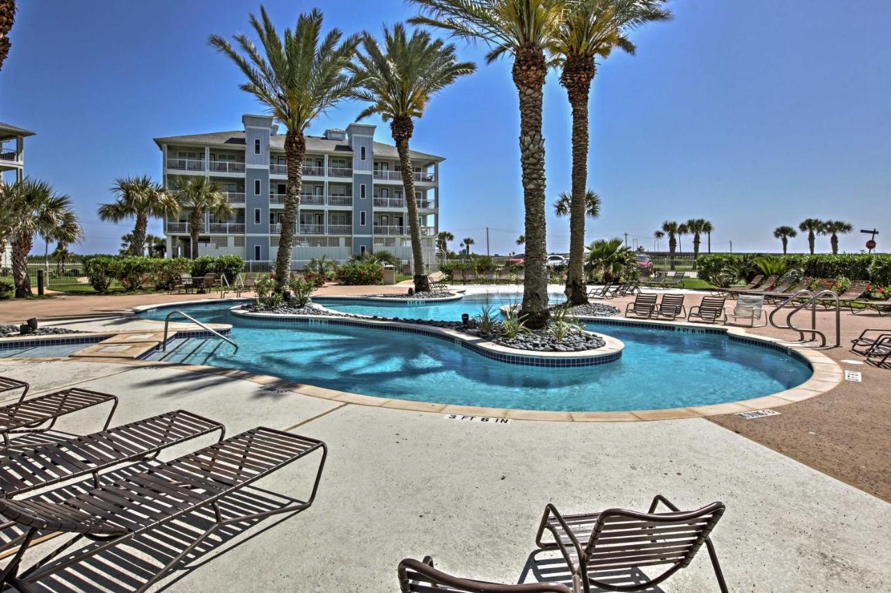 Retreat With Community Pools And Hot Tub Holiday home