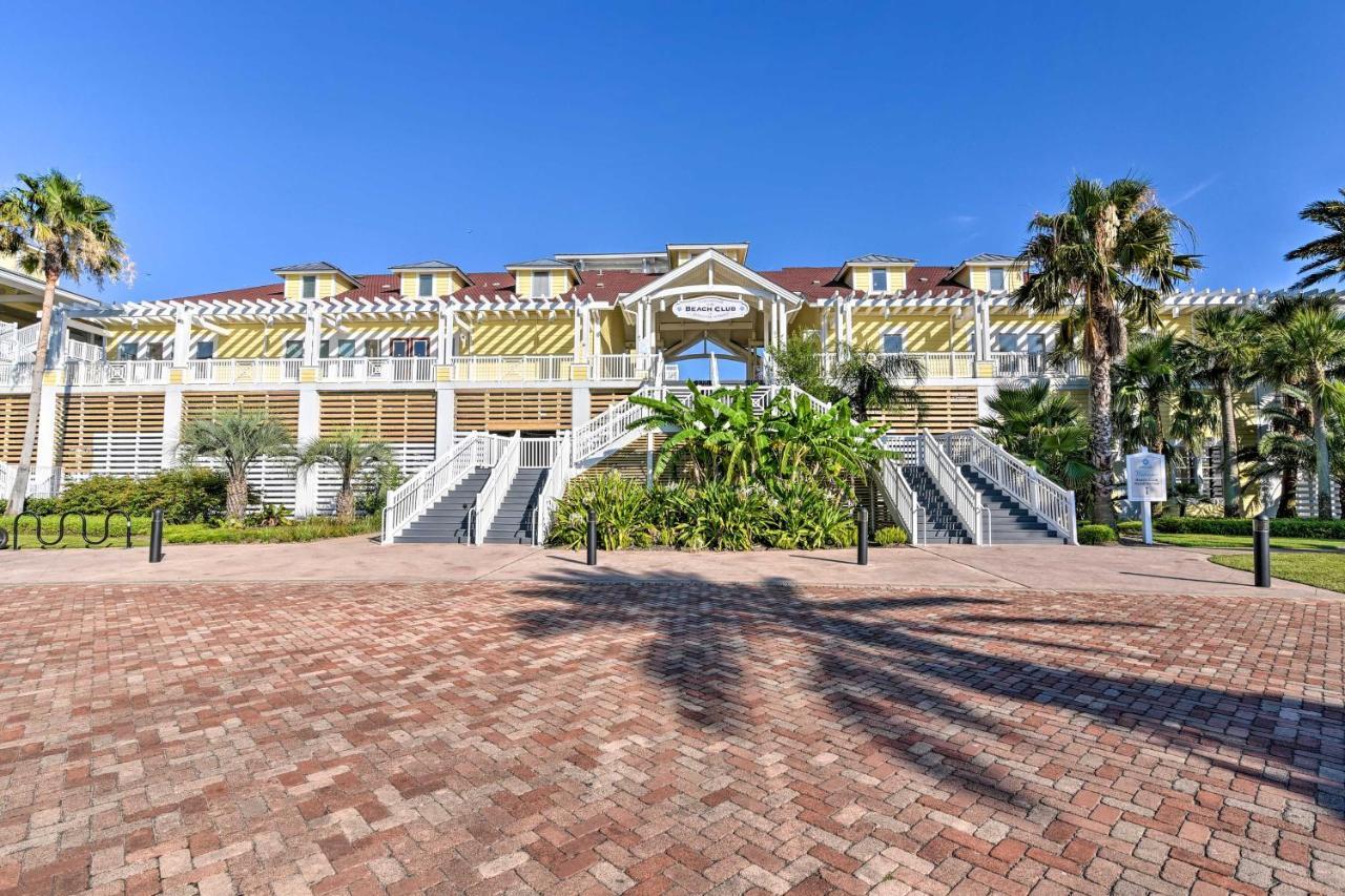 Retreat With Community Pools And Hot Tub Holiday home *