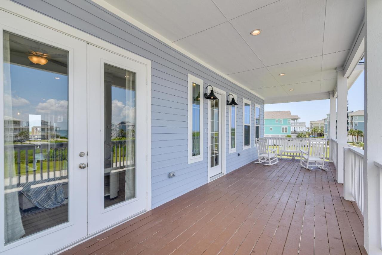 Retreat With Community Pools And Hot Tub * Galveston