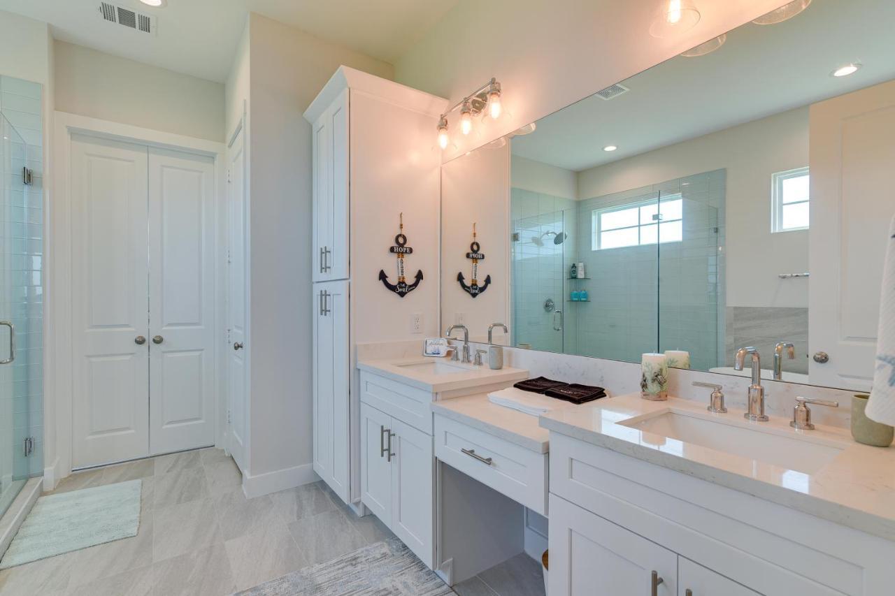 Holiday home Retreat With Community Pools And Hot Tub *