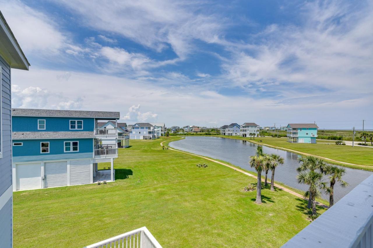 Holiday home Retreat With Community Pools And Hot Tub