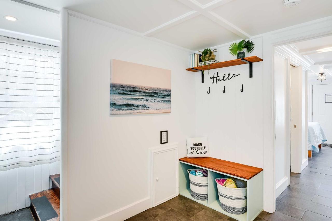 Holiday home Beachside 1 Block To Beach! Galveston