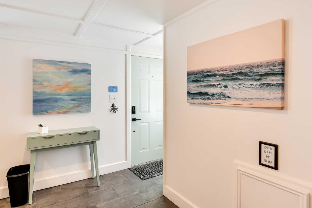 Holiday home Beachside 1 Block To Beach! Galveston